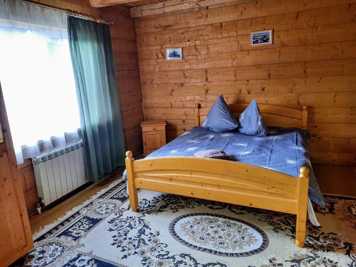 Hotel Мала Одеса Yablunytsya Exterior foto