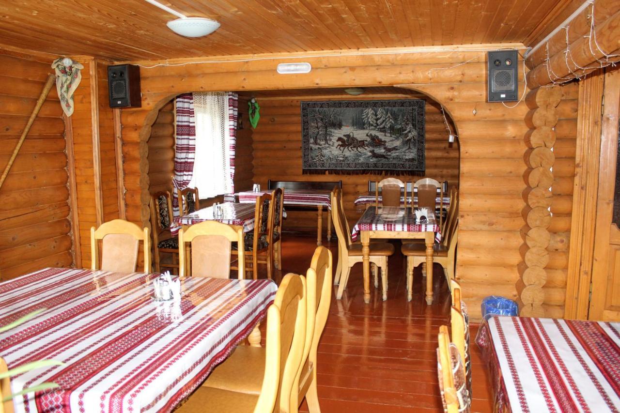 Hotel Мала Одеса Yablunytsya Exterior foto
