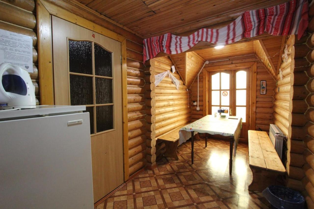 Hotel Мала Одеса Yablunytsya Exterior foto