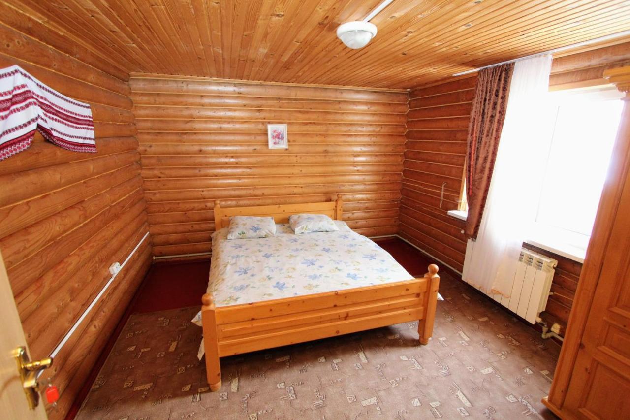 Hotel Мала Одеса Yablunytsya Exterior foto