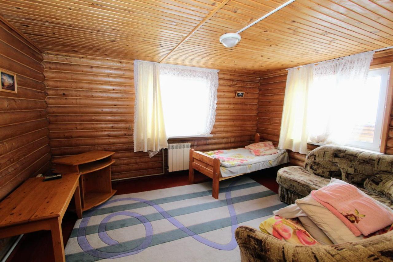 Hotel Мала Одеса Yablunytsya Exterior foto