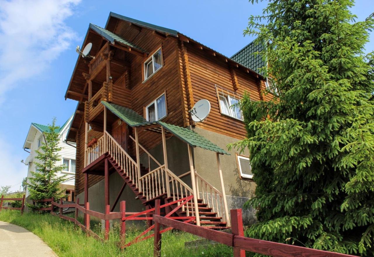 Hotel Мала Одеса Yablunytsya Exterior foto
